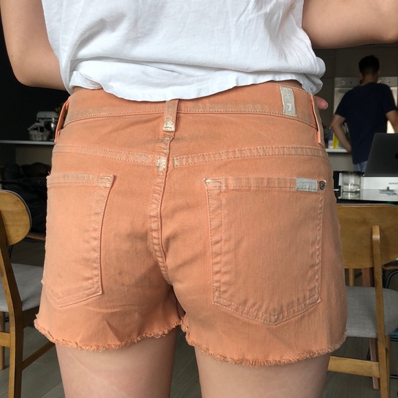 7 for all mankind salmon colored jeans short - Picture 3 of 4